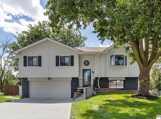 13729 Grover St, Omaha, NE 68144