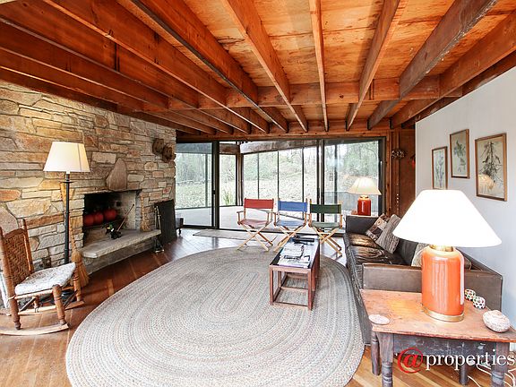 Unique Home, Unique Opportunity!