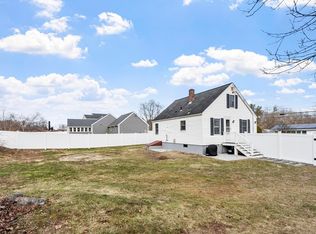 1430 Mammoth Rd, Dracut, MA 01826
