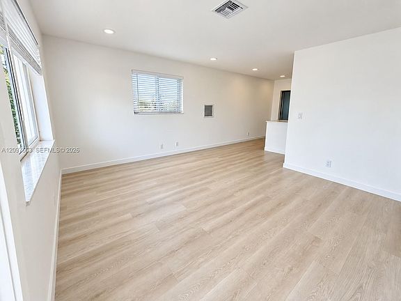 4th image of 4570 NW 17th Way