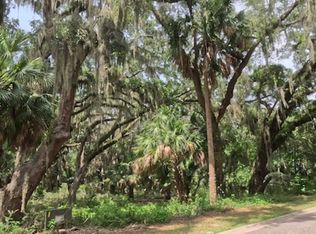 919 Wagner Ln, Saint Marys, GA 31558