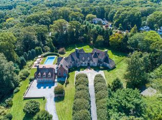 159 Jennings Rd, Cold Spg Hbr, NY 11724