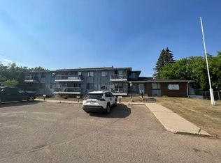 79 Patterson Cres #15, Red Deer, AB T4P 1J4