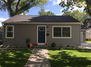 409 S Erie St, De Pere, WI 54115