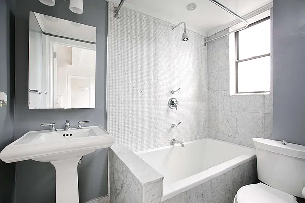Rented by Taylor Made Brokerage, Inc | media 7