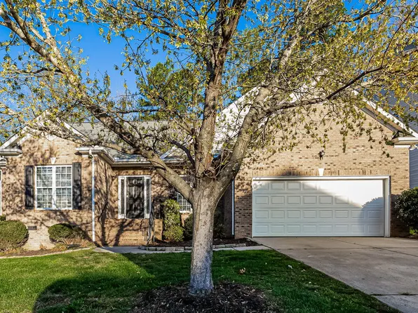 12123 Hampton Place Dr, Charlotte, NC 28269