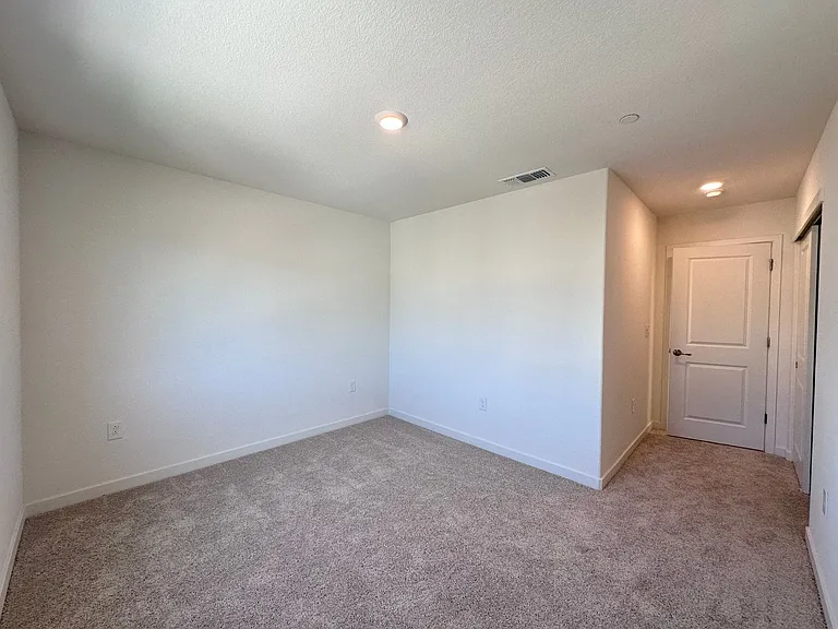 3396 Shaker Way — Photo 26