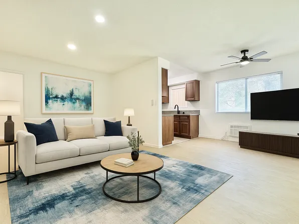 6561 Fulton Ave #15, Van Nuys, CA 91401