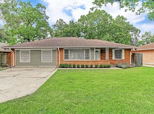 4938 Saxon Dr, Houston, TX 77092