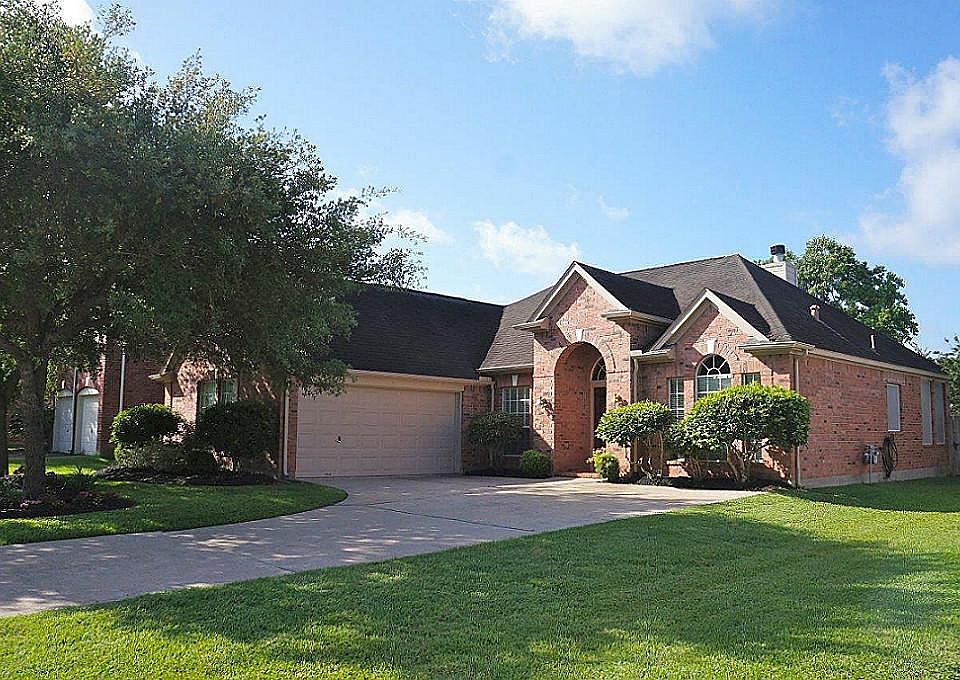 1st image of 18707 Park Harbor Dr