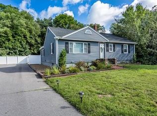 637 S Main St, Raynham, MA 02767