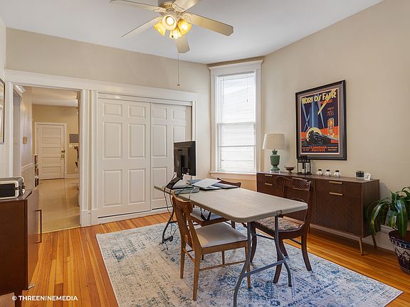 5th image of 2633 N Burling St #3