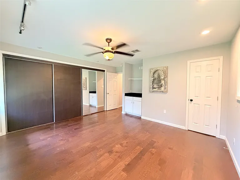 5019 Yarwell Dr — Photo 21