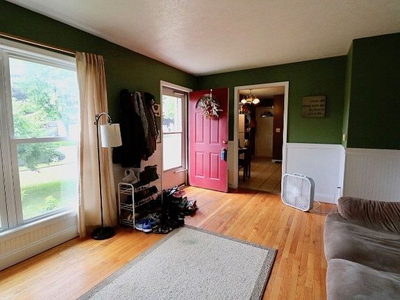 4th image of 5127 Cedarwood Ln