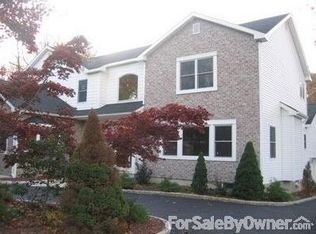 39 Old Mill Rd, Marlboro, NJ 07746