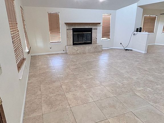 3rd image of 17735 Vista Point Dr
