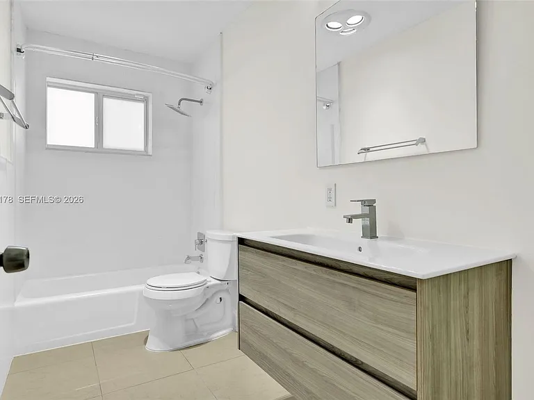 16453 NE 33rd Ave — Photo 18