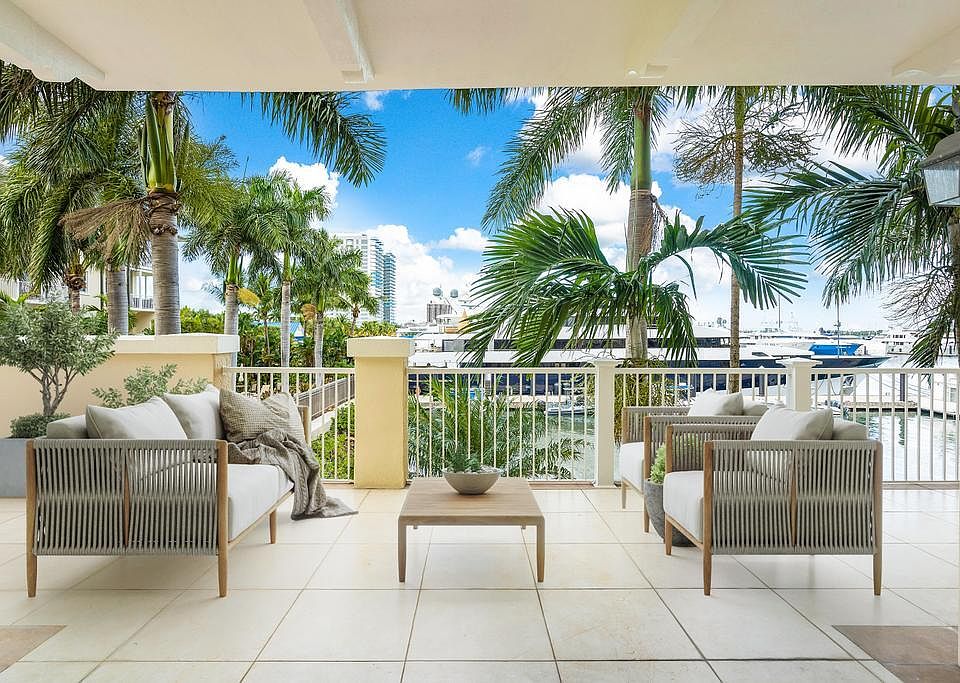 1st image of 3920 N Flagler Dr APT 204