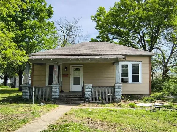 808 N Pine St, Pittsburg, KS 66762