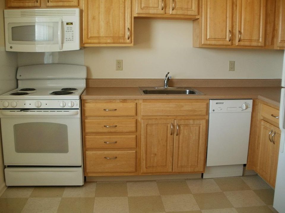 2nd image of 310 Lee St