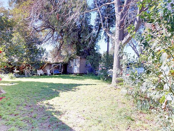 3rd image of 1054 Broadway Ct