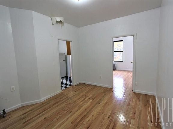 4th image of 175 E 101st St APT 11