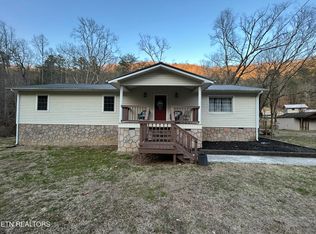 9 Graves Loop, Miracle, KY 40856