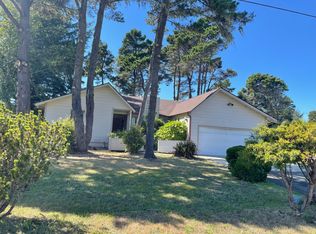 1692 Del Mar Rd, Crescent City, CA 95531