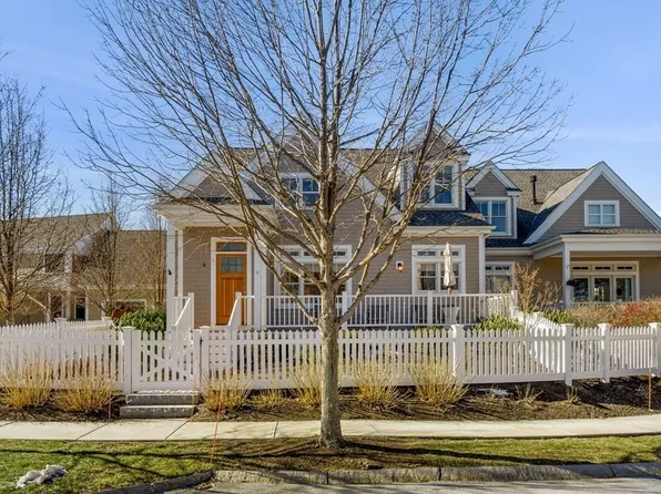 9 Moray Ln, Ipswich, MA 01938