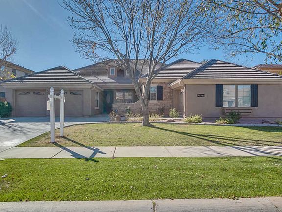 2nd image of 2957 E Linda Ln