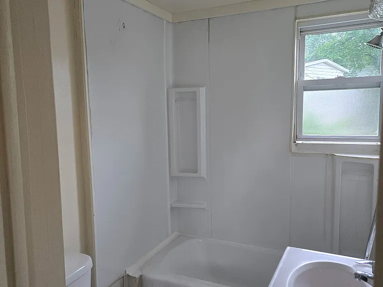 5828 Madison Ave — Photo 5