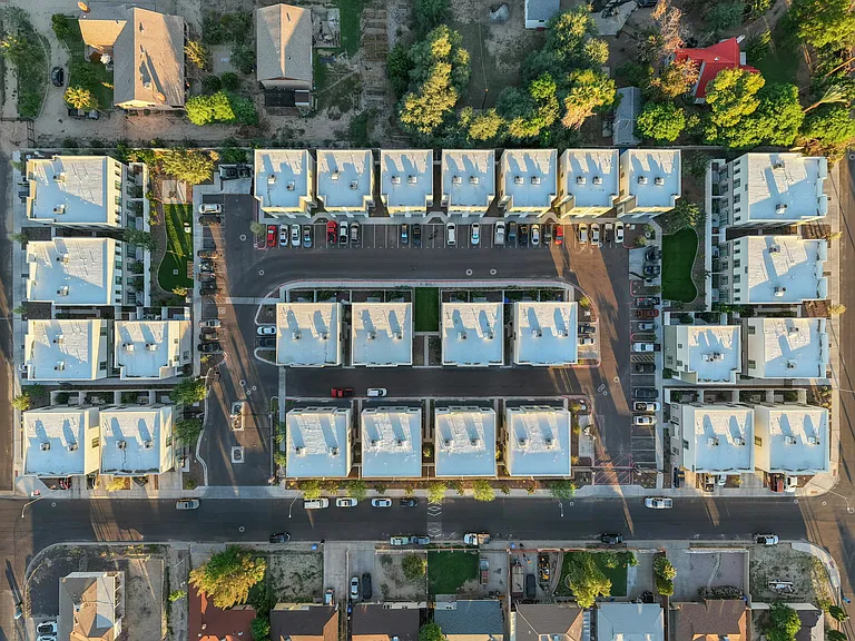 Elevate on Vineyard Townhomes — Photo 12