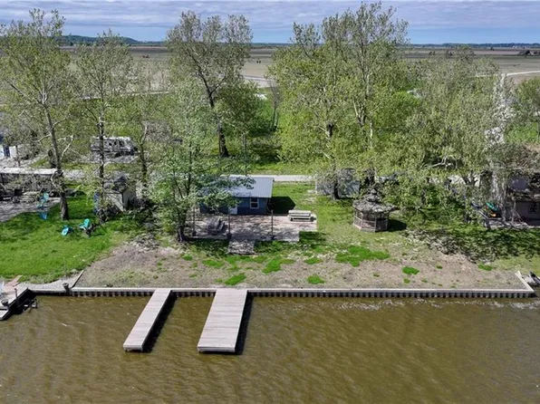129 Pelican Ln, Craig, MO 64437
