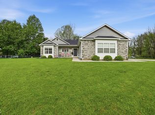 275 Patriots Lndg, Coatesville, IN 46121