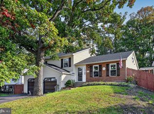 8753 Country Ln, Manassas, VA 20110