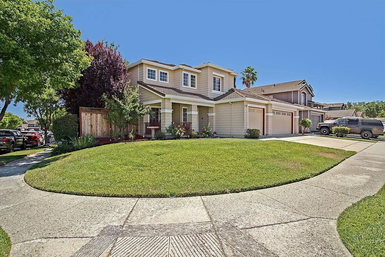 9282 Mockingbird Ln photo 1