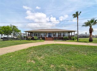 414 E Bayview Blvd, Portland, TX 78374