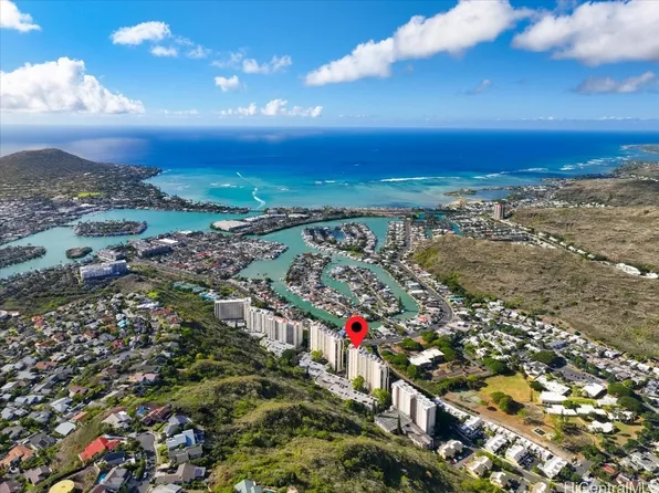 521 Hahaione St #218J, Honolulu, HI 96825