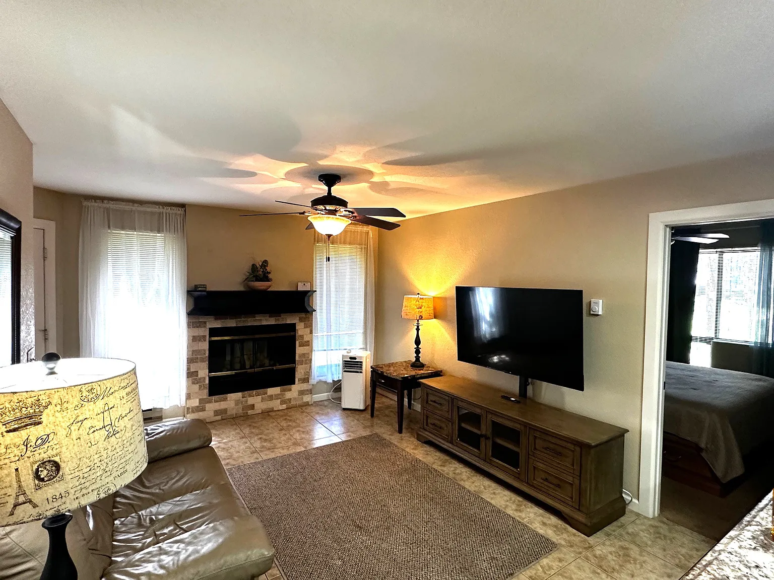 2700 S White Mountain Rd — Photo 4
