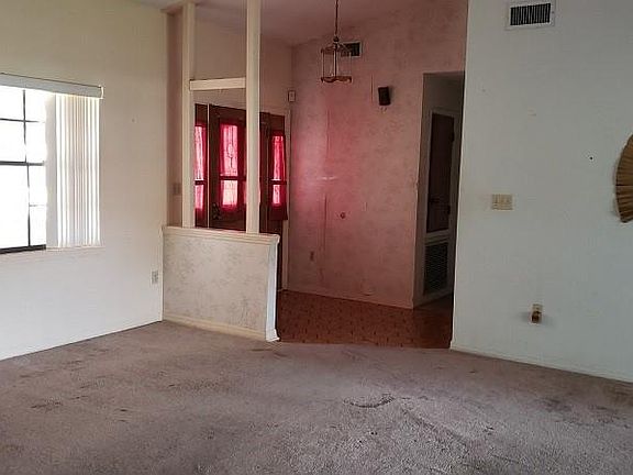 4th image of 919 Hillgrove Ln