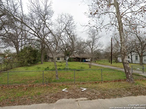 127 GLENOAK DR, San Antonio, TX 78220