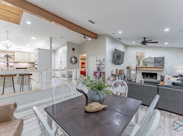 19 Crescent Dr, Malakoff, TX 75148