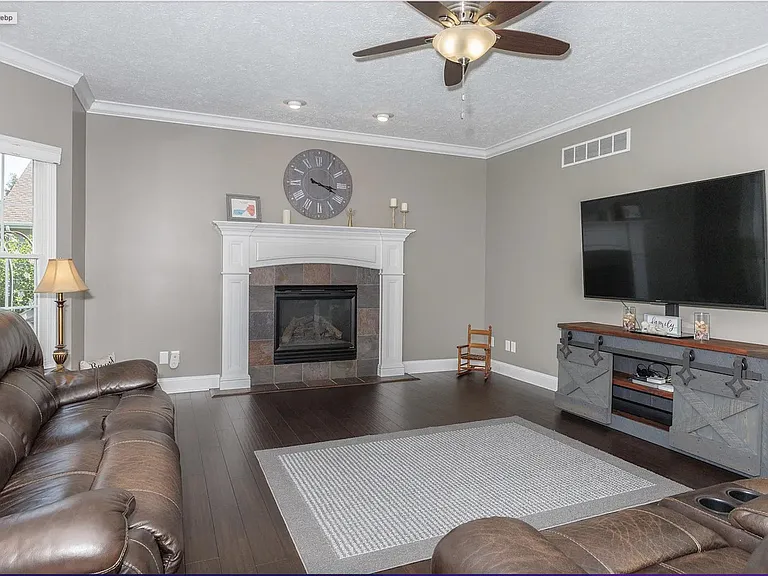 1608 Whitmer Ct — Photo 11