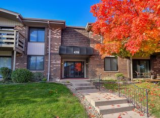 478 Raintree Ct UNIT 2B, Glen Ellyn, IL 60137