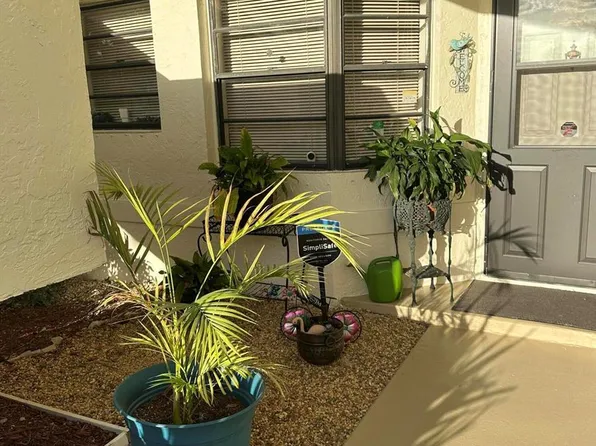 5807 Parkwalk Dr, Boynton Beach, FL 33472