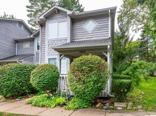 2660 Packard St, Ann Arbor, MI 48104