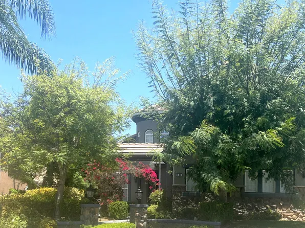 546 Rustic Hills Dr, Simi Valley, CA 93065