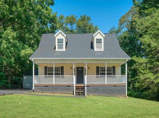 222 Midland Dr, Easley, SC 29640