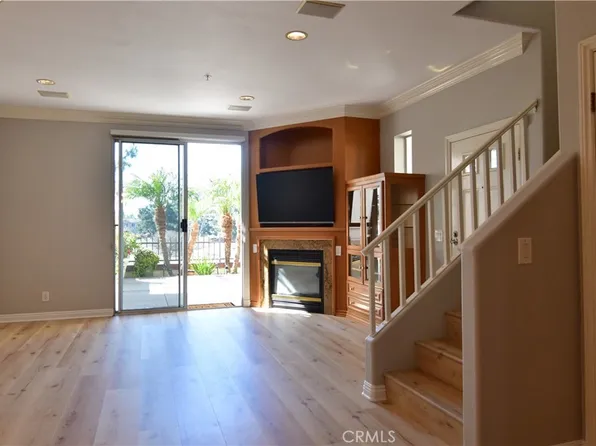 2354 Sunningdale Dr, Tustin, CA 92782