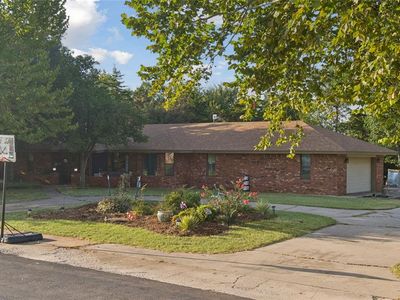 11709 W Little Ln, Mustang, OK, 73064